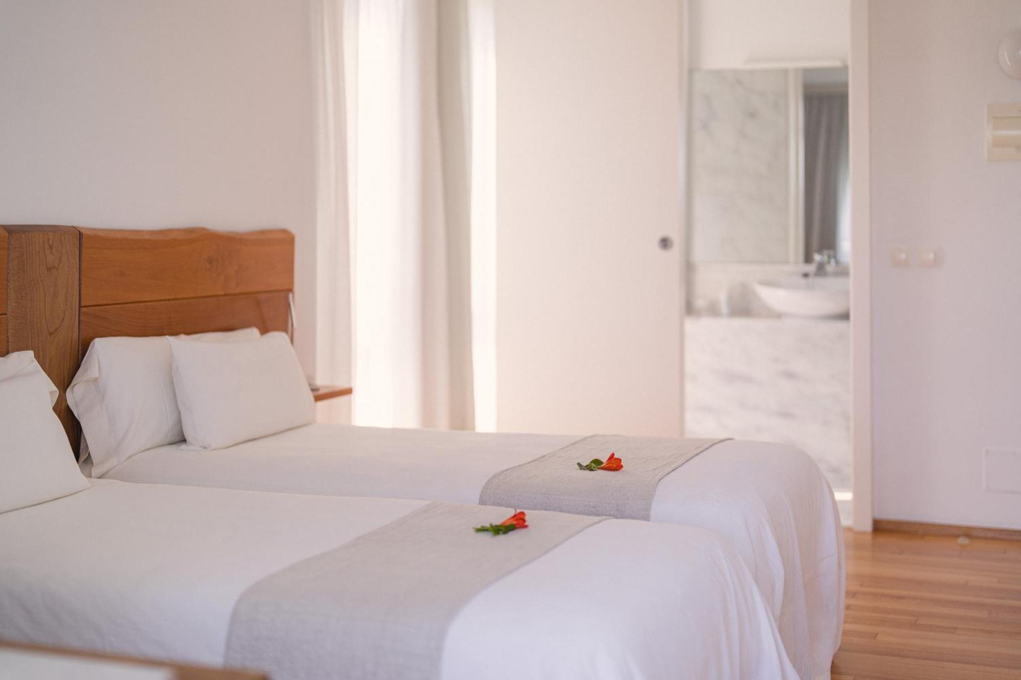 Hotel A Miranda Feas ภายนอก รูปภาพ